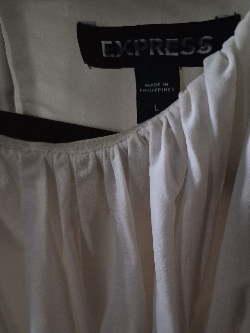 Express Ruched Top - Picture 4 of 4